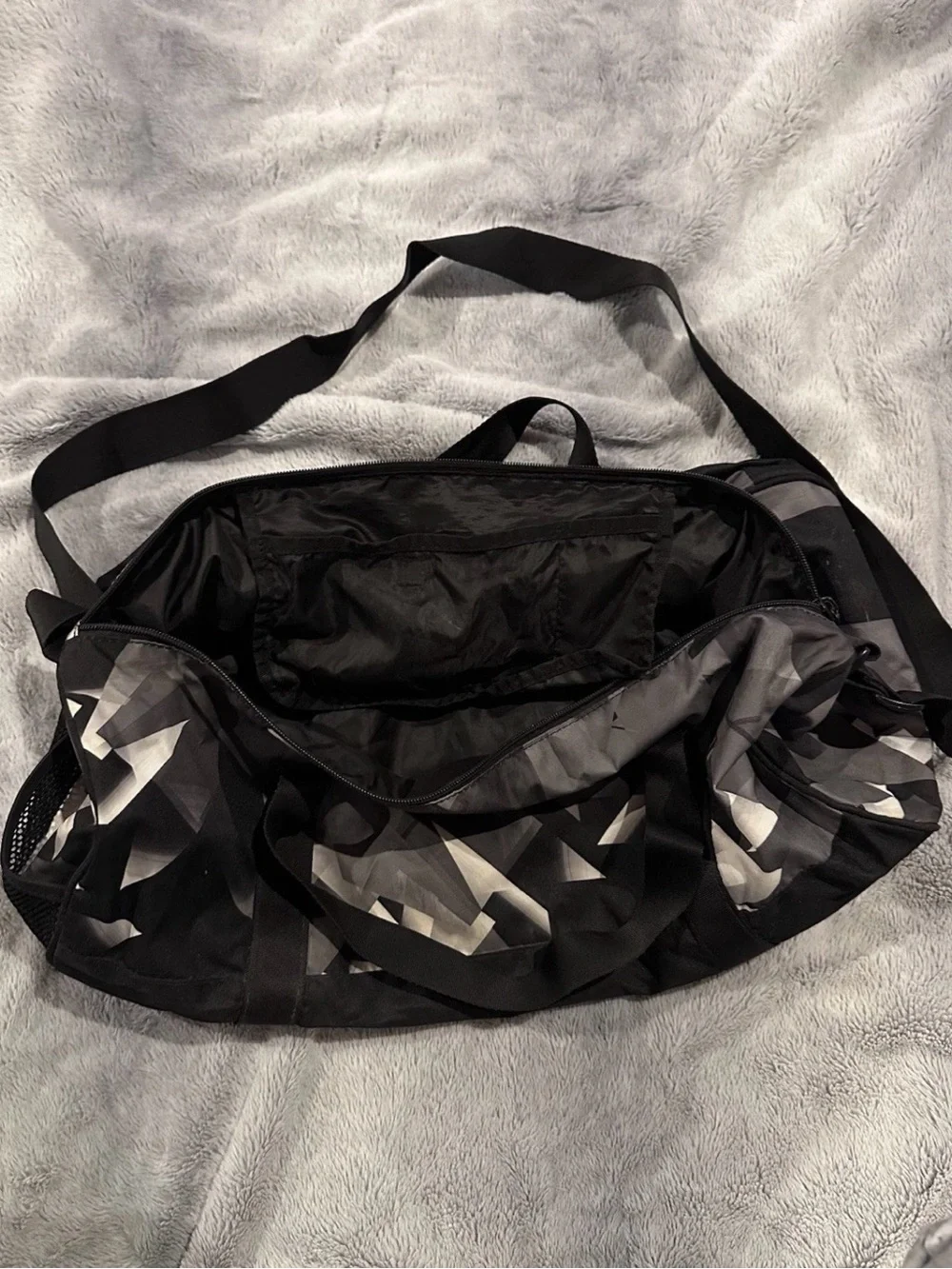 Under Armour Black and Gray Geometric Men's Duffel Bag Adjustable Strap